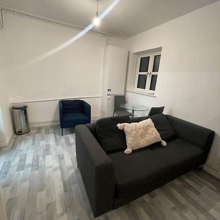 Lovely Spacious Entire 1 Bedroom Apartment - New Management London Ngoại thất bức ảnh